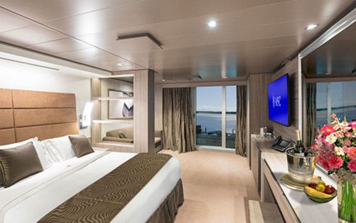 MSC Cruises MSC Seaview Accommodation MSC Yacht Club Deluxe Suite.jpg